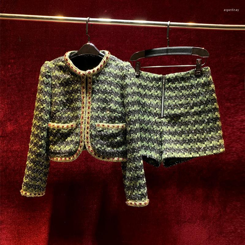 Women' Tracksuits European And American Men' Wear 2022 Winter Style Long Sleeve Green Tweed Jacket Zipper Shorts Fashion Suits
Women' Tracksuits European And American Men' Wear 2022 Winter Style Long Sleeve Green Tweed Jacket Zipper Shorts Fashion Suits