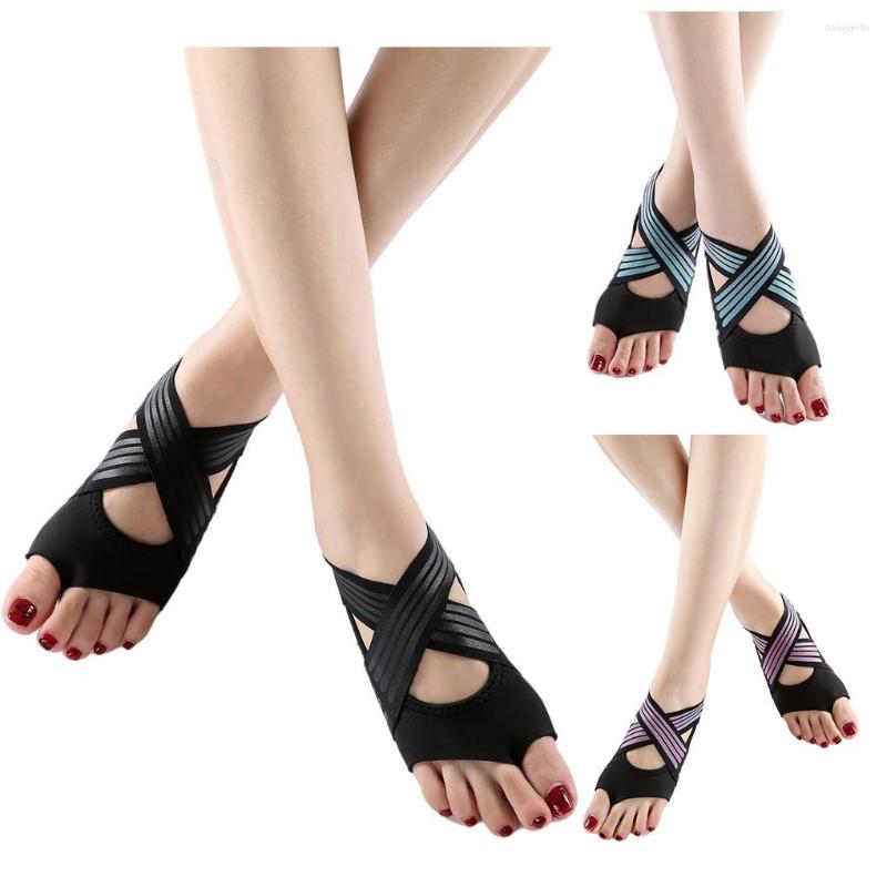Athletic Socks Anti-slip Breathable Toeless With Grips Girls Portable Yoga Ballet Dance Anti- Sock Gym Sports, Blacks
Athletic Socks Anti-slip Breathable Toeless With Grips Girls Portable Yoga Ballet Dance Anti- Sock Gym Sports, Blacks