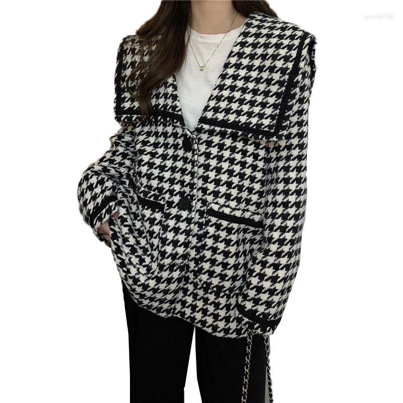 Women's Wool Women's Coat Tartan Jacket Autumn Winter Blended Woolen Fashion Mid-Long Single-breasted Black And White Plaid, Lattice
Women's Wool Women's Coat Tartan Jacket Autumn Winter Blended Woolen Fashion Mid-Long Single-breasted Black And White Plaid, Lattice