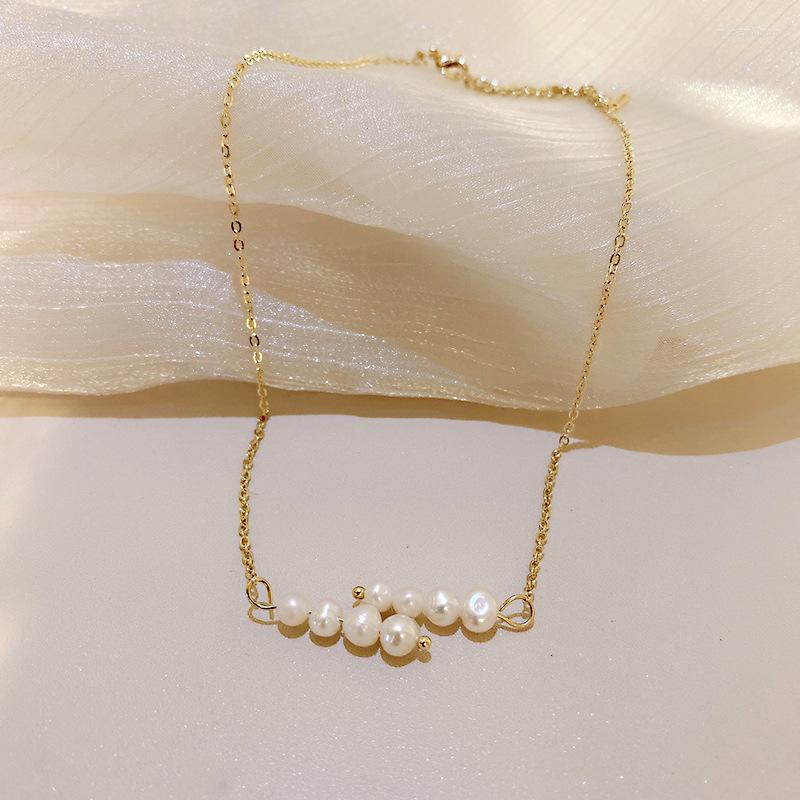Chains Temperament Female Korean Irregular Pearl Stitching Necklace Jewelry Simple Fashion Women's Clavicle Chain Accessories
Chains Temperament Female Korean Irregular Pearl Stitching Necklace Jewelry Simple Fashion Women's Clavicle Chain Accessories