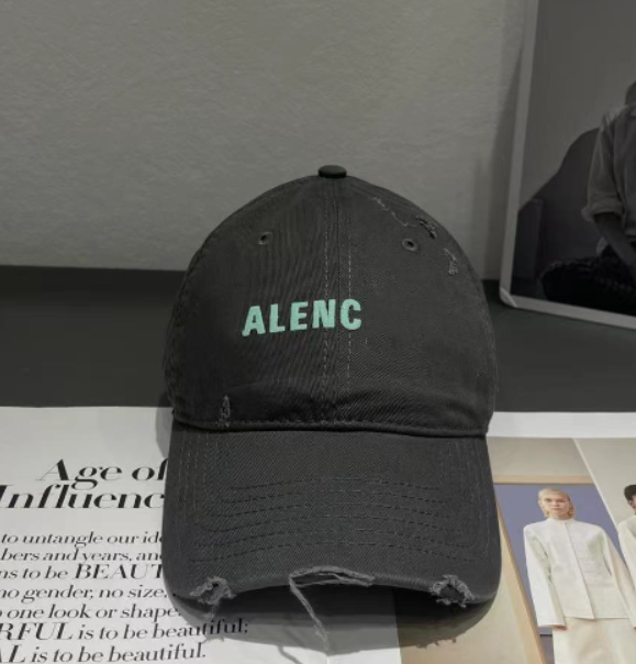 Fashion Designer Letters Hat Make Old Ripped Peaked Cap South Korean Soft Baseball Caps Men's and Women's Same Style All-Matching Korean Sun Hats Show Face, Aspic
Fashion Designer Letters Hat Make Old Ripped Peaked Cap South Korean Soft Baseball Caps Men's and Women's Same Style All-Matching Korean Sun Hats Show Face, Aspic