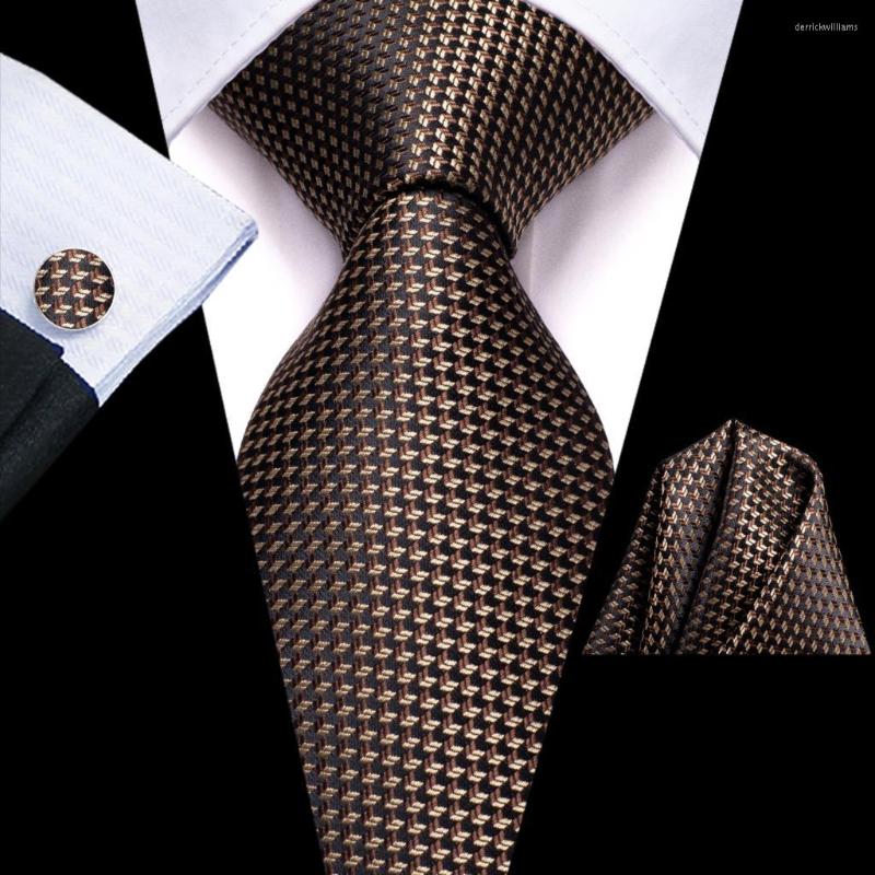 Bow Ties Dot Black Brown Silk Wedding Tie For Men Gift Mens Necktie Handky Cufflink Set Fashion Business Party Dropship Hi-Tie Designer
Bow Ties Dot Black Brown Silk Wedding Tie For Men Gift Mens Necktie Handky Cufflink Set Fashion Business Party Dropship Hi-Tie Designer