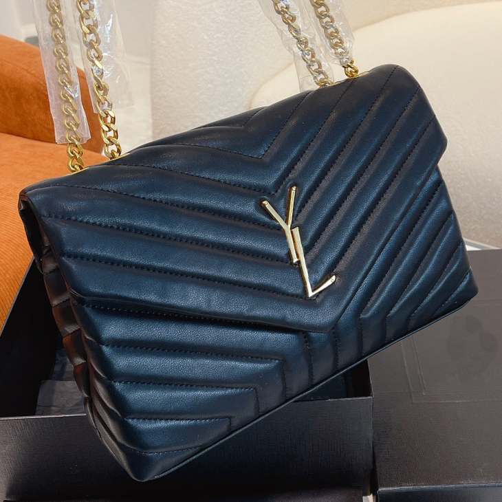 Designer Bag Hand Shoulder Brand Y Seam Luxury Leather Women's Metal Chain Large Capacity Multi purpose Black Clam Shell, Box
Designer Bag Hand Shoulder Brand Y Seam Luxury Leather Women's Metal Chain Large Capacity Multi purpose Black Clam Shell, Box