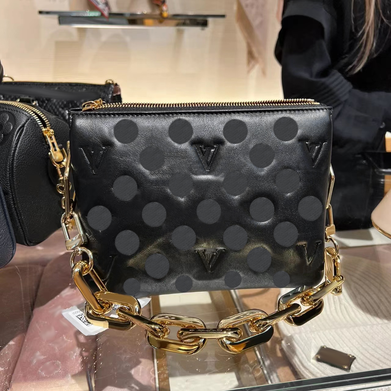 fashion luxury Shoulder Clutch Bags Cross Body Genuine Leather handbags Luxurys Designers flap hand bag travel Holder Wallets Key zipper Cois strap sling chain Soft, Carton
fashion luxury Shoulder Clutch Bags Cross Body Genuine Leather handbags Luxurys Designers flap hand bag travel Holder Wallets Key zipper Cois strap sling chain Soft, Carton