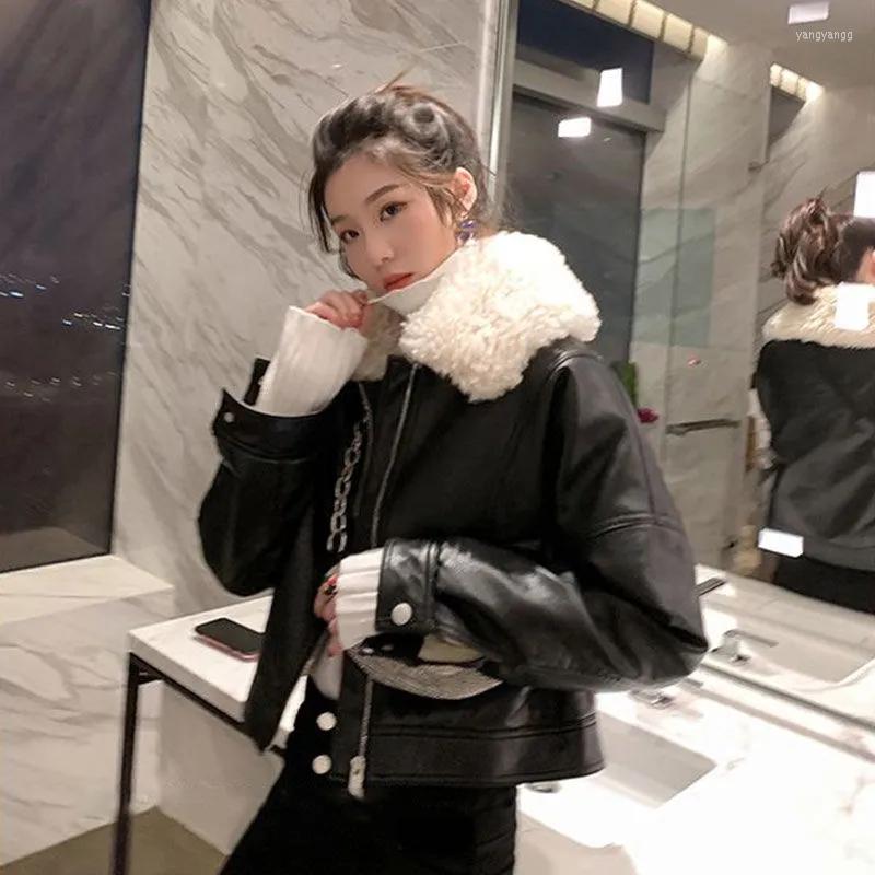 Women' Leather Female Fur One Warm PU Coat Locomotive Service Tide Winter Jacket Women' Thick Cashmere Loose 2023 Outerwear, Black
Women' Leather Female Fur One Warm PU Coat Locomotive Service Tide Winter Jacket Women' Thick Cashmere Loose 2023 Outerwear, Black
