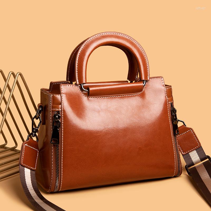 Evening Bags Fashion Trend Top Handle Sling Oil Wax Handbags Women'S Genuine Leather Casual Vintage Tote Large Lady Shoulder Messenger
Evening Bags Fashion Trend Top Handle Sling Oil Wax Handbags Women'S Genuine Leather Casual Vintage Tote Large Lady Shoulder Messenger