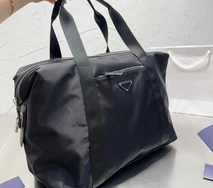 Luxury Duffle Bag Travel Luggage for Men Women fashion Crossbody Totes Shoulder Travelling Bags Nylon Rain Cloth Duffel Handbags, Black
Luxury Duffle Bag Travel Luggage for Men Women fashion Crossbody Totes Shoulder Travelling Bags Nylon Rain Cloth Duffel Handbags, Black