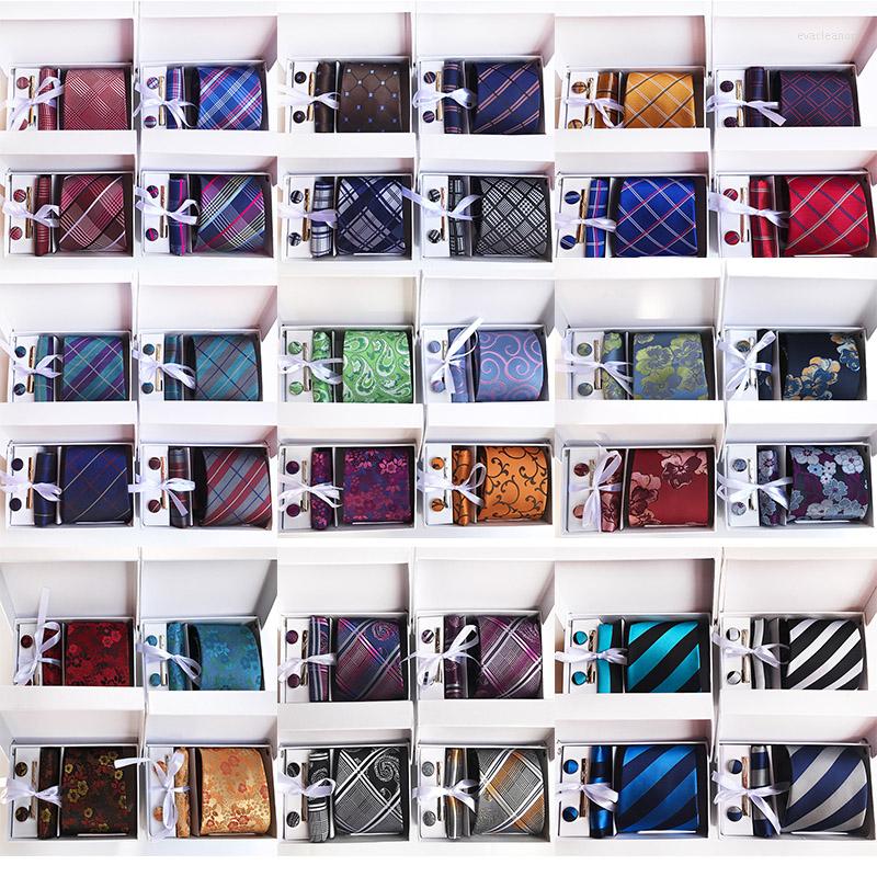 Bow Ties 2022 Tie Set Gift Box Packing Pocket Square Hanky For Men 8cm Mans Necktie Cufflinks Clip Wedding Party
Bow Ties 2022 Tie Set Gift Box Packing Pocket Square Hanky For Men 8cm Mans Necktie Cufflinks Clip Wedding Party