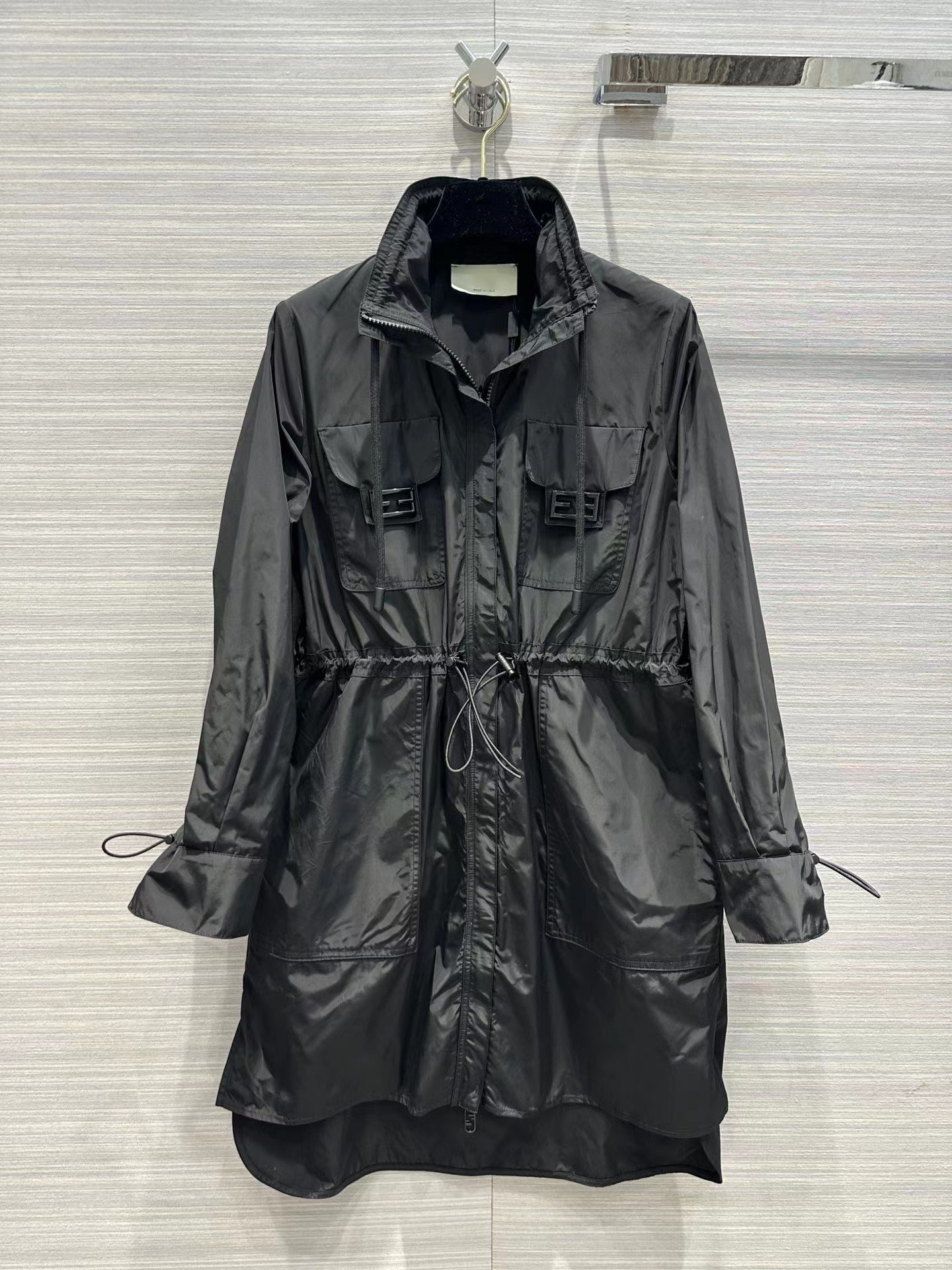 Milan Runway Jackets 2023 New Spring Summer Turtle Neck Long Sleeve Panelled Women' Designer Coat Brand Same Style Outerwear 1204-5, Picture color
Milan Runway Jackets 2023 New Spring Summer Turtle Neck Long Sleeve Panelled Women' Designer Coat Brand Same Style Outerwear 1204-5, Picture color