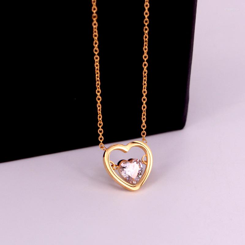 Chains Fashion Crystal Love Heart Peach Pendant Necklace Beating Shaped Clavicle For Women Jewelry Wholesale
Chains Fashion Crystal Love Heart Peach Pendant Necklace Beating Shaped Clavicle For Women Jewelry Wholesale