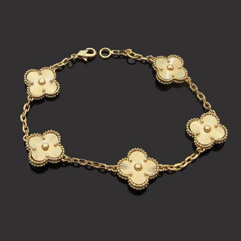 Luxury Designer Link Chain Bracelet Four-leaf Clover Bracelets Womens Fashion 18K Gold Bracelets Jewelry
Luxury Designer Link Chain Bracelet Four-leaf Clover Bracelets Womens Fashion 18K Gold Bracelets Jewelry