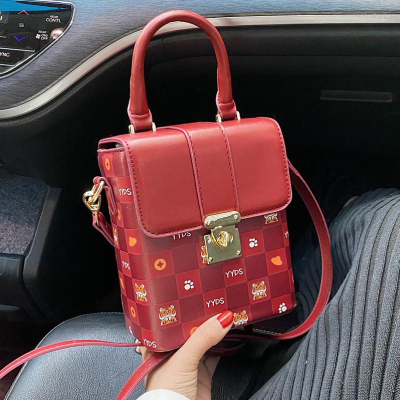 Evening Bags Women Small Bag Chinese Style 2022 Fashion Messenger Portable Square, Brown
Evening Bags Women Small Bag Chinese Style 2022 Fashion Messenger Portable Square, Brown