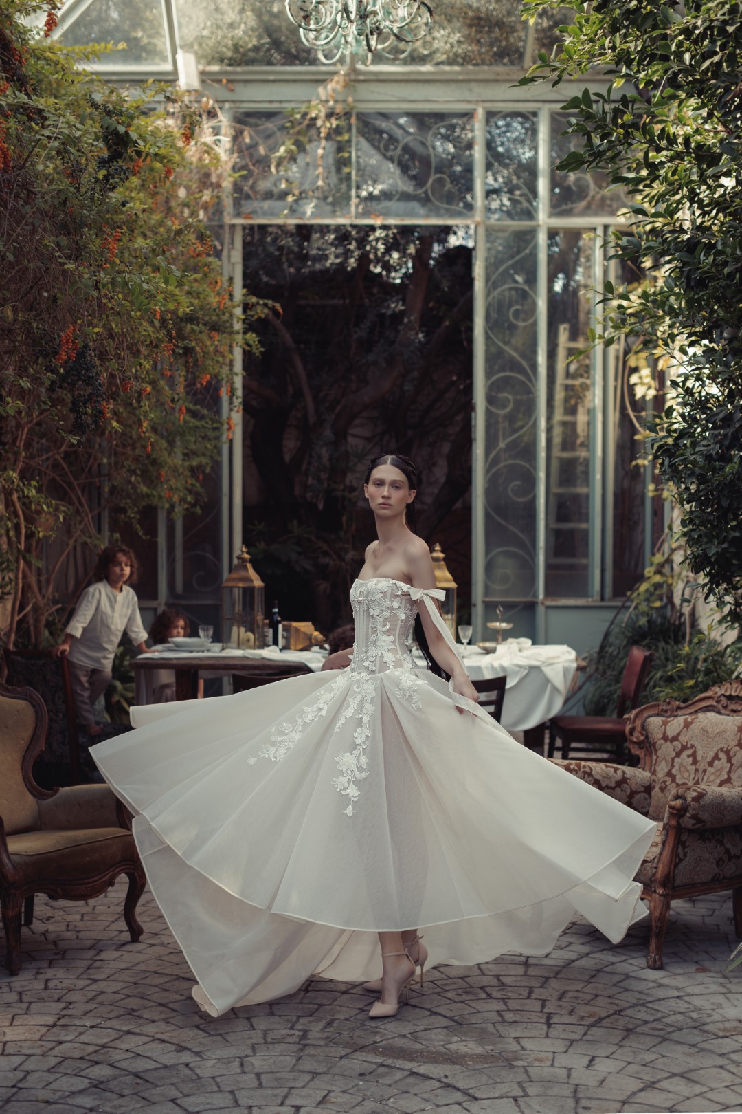 Glamorous A-line Wedding Dresses Strapless Lace Applicant Backless Lace Up Tulle Floor Length Dress Custom Made Plus Size Bridal Dress Vestidos De Nov