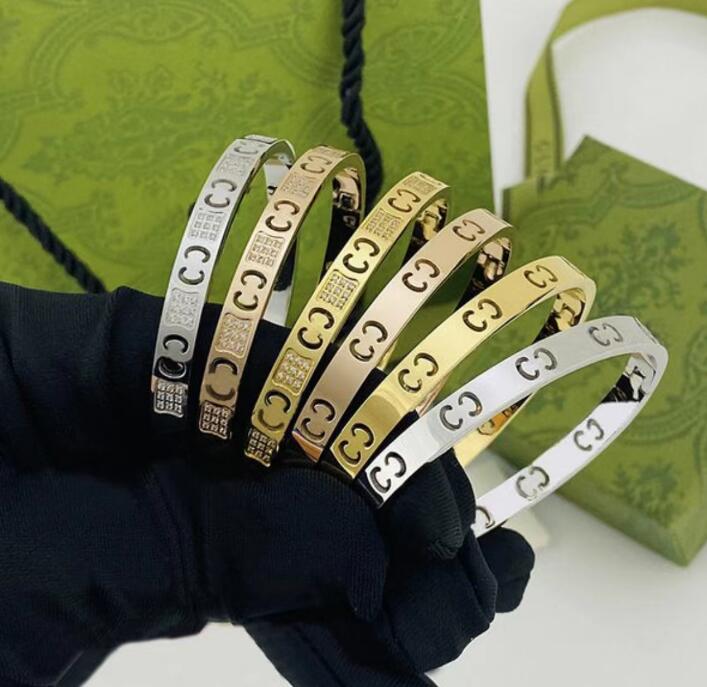 Hollow Out Gold Silver Bracelet Bangle Women Cuff 18k Titanium Steel Rose Gold Bangles Jewelry Men Top Quality Adjustable Bracelets Size 17
Hollow Out Gold Silver Bracelet Bangle Women Cuff 18k Titanium Steel Rose Gold Bangles Jewelry Men Top Quality Adjustable Bracelets Size 17