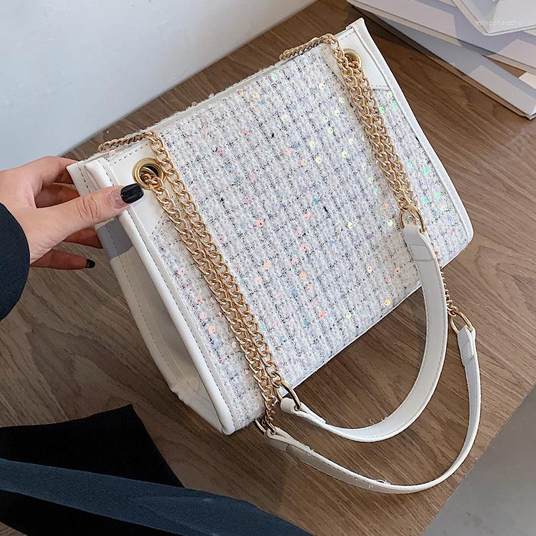 Evening Bags Weave Women Crossbody 2022 Trend Designer Shoulder Ladies Handbags Female Travel Brand Fashion Sequins Lady Hand Bag, Black
Evening Bags Weave Women Crossbody 2022 Trend Designer Shoulder Ladies Handbags Female Travel Brand Fashion Sequins Lady Hand Bag, Black