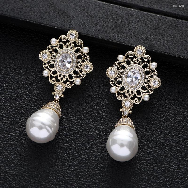 Dangle Earrings Luxury Pearl Flowers Cubic Zirconia Statement Big Hoops For Women Wedding DUBAI Bridal Round Circle Hoop Earring A20300
Dangle Earrings Luxury Pearl Flowers Cubic Zirconia Statement Big Hoops For Women Wedding DUBAI Bridal Round Circle Hoop Earring A20300