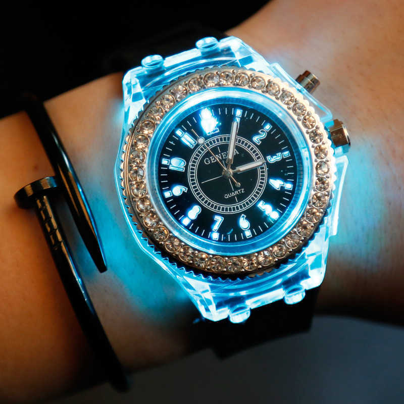 Other Watches Wristwatches Hot Selling Women Ladi Fashion Diamond Wrist Watch Sports Luminous Led Silicone Strap Quartz Men Epoch Geneva Watch
Other Watches Wristwatches Hot Selling Women Ladi Fashion Diamond Wrist Watch Sports Luminous Led Silicone Strap Quartz Men Epoch Geneva Watch