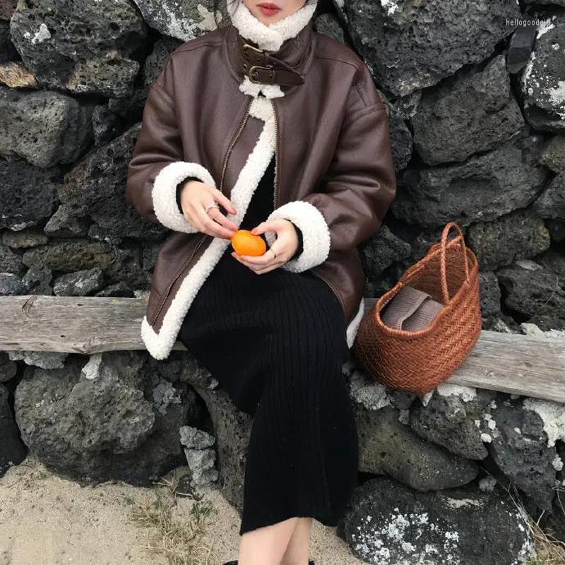 Women' Leather Faux Fur Lambswool Coat Winter Women Jacket Coats Loose Warm Thicken Autumn Black Chic Outwear Female Jackets
Women' Leather Faux Fur Lambswool Coat Winter Women Jacket Coats Loose Warm Thicken Autumn Black Chic Outwear Female Jackets