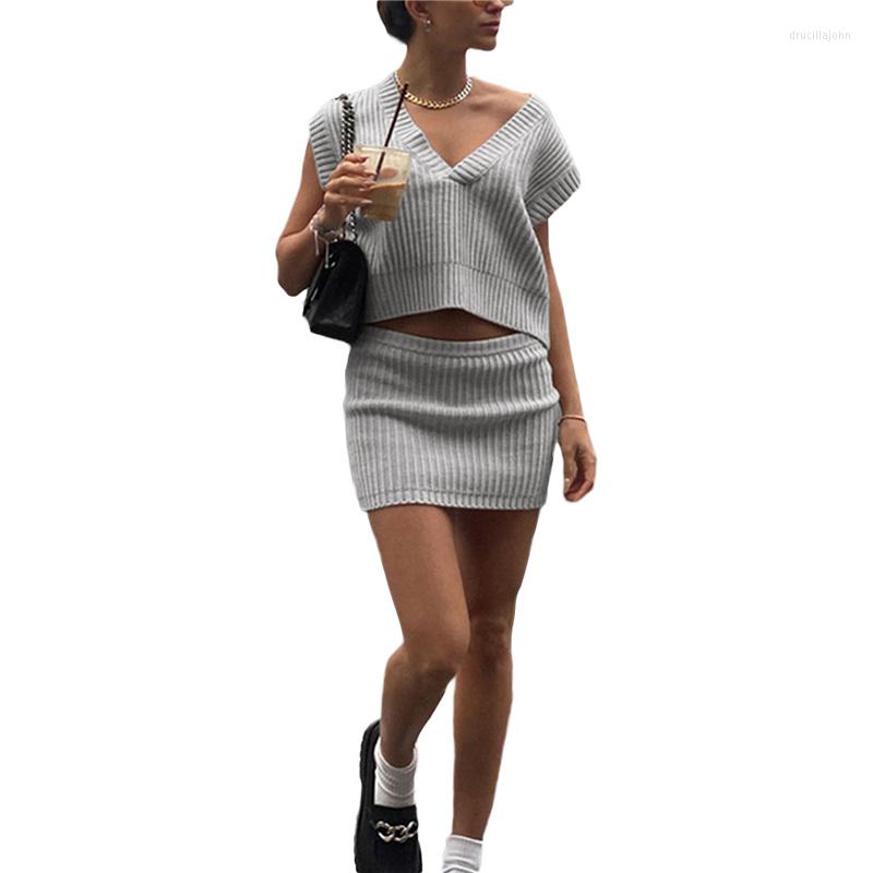 Work Dresses Women' Skirt Set Solid Color Loose Fit Knit Short Sleeve V-Neck Vest Tops High Stretch, Gray
Work Dresses Women' Skirt Set Solid Color Loose Fit Knit Short Sleeve V-Neck Vest Tops High Stretch, Gray