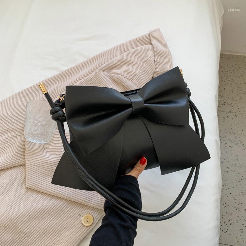 Evening Bags 2022 Spring Autum Designer Handbags For Women Simple Fashion Cute Bow Flap Ladies Solid Handbag Women'S Leather Shoulder, Brown
Evening Bags 2022 Spring Autum Designer Handbags For Women Simple Fashion Cute Bow Flap Ladies Solid Handbag Women'S Leather Shoulder, Brown