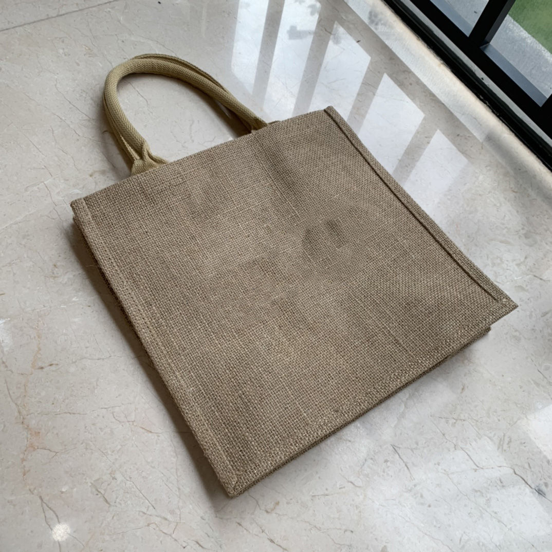 Square Storage Pouch Custom Travelling Shopping printed Letters Beach Tote Bag Casual Handbag
Square Storage Pouch Custom Travelling Shopping printed Letters Beach Tote Bag Casual Handbag