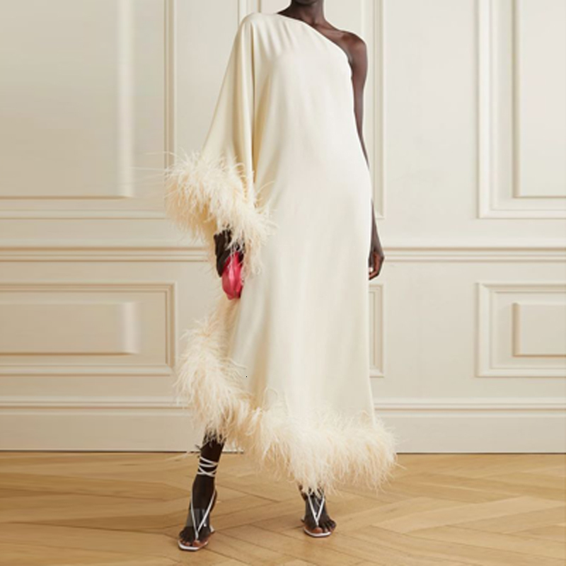 Party Dresses Women Sexy Diagonal Collar Feather Spring One Shoulder Backless Long Autumn Solid Hollow Irregular Maxi 221203