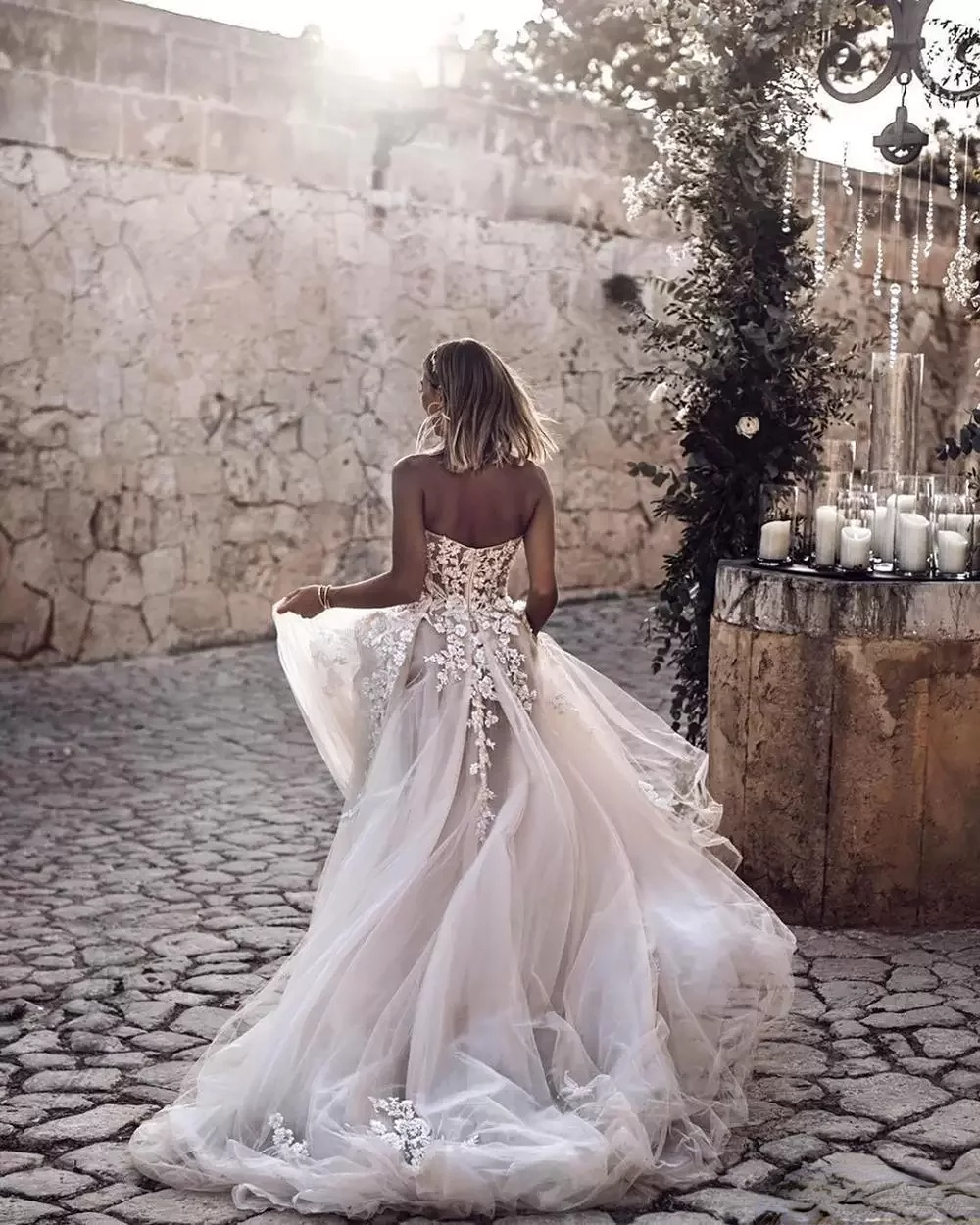 Sexy Sweetheart Tulle A e Wedding Dresses Romantic Lace Appliques Beaded Bohemian Country Bridal Gowns Open Back Sweep Train Second Reception Dress