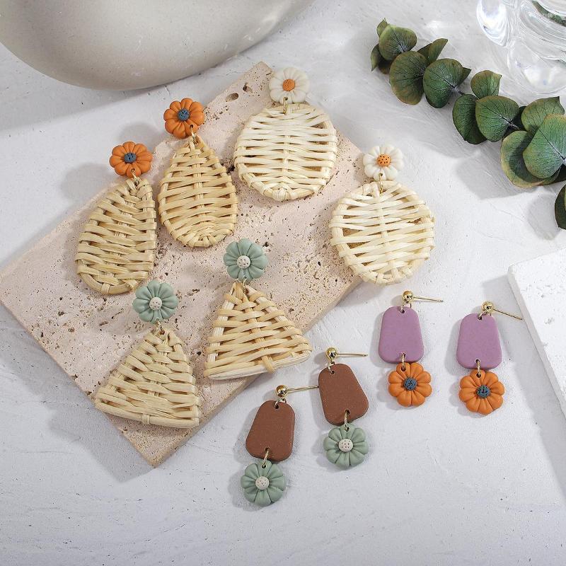 Dangle Earrings AENSOA Handmade Rattan Knit Floral Polymer Clay Drop For Women Unusual Flower Geometric Bohemia Jewelry
Dangle Earrings AENSOA Handmade Rattan Knit Floral Polymer Clay Drop For Women Unusual Flower Geometric Bohemia Jewelry