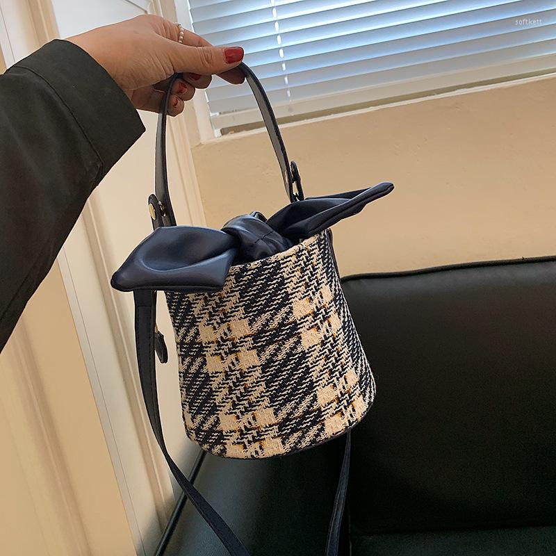 Evening Bags Winter Women's Woolen Cloth Shoulder Bag Vintage Check Design Drawstring Bucket Ladies Casual Knotted Messenger, White
Evening Bags Winter Women's Woolen Cloth Shoulder Bag Vintage Check Design Drawstring Bucket Ladies Casual Knotted Messenger, White