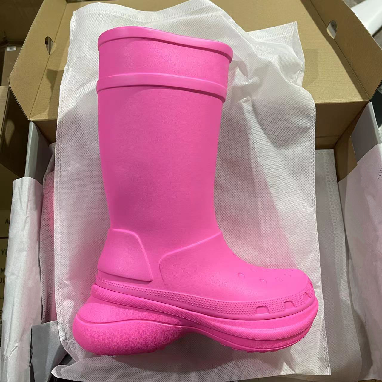 2025 NEW Women Designer Boot Boots Rain Rubber Winter Rainboots Platform Ankle SlipOn Half Pink Black Green Focalistic Outdoor Luxury Croc Size 3545 with box