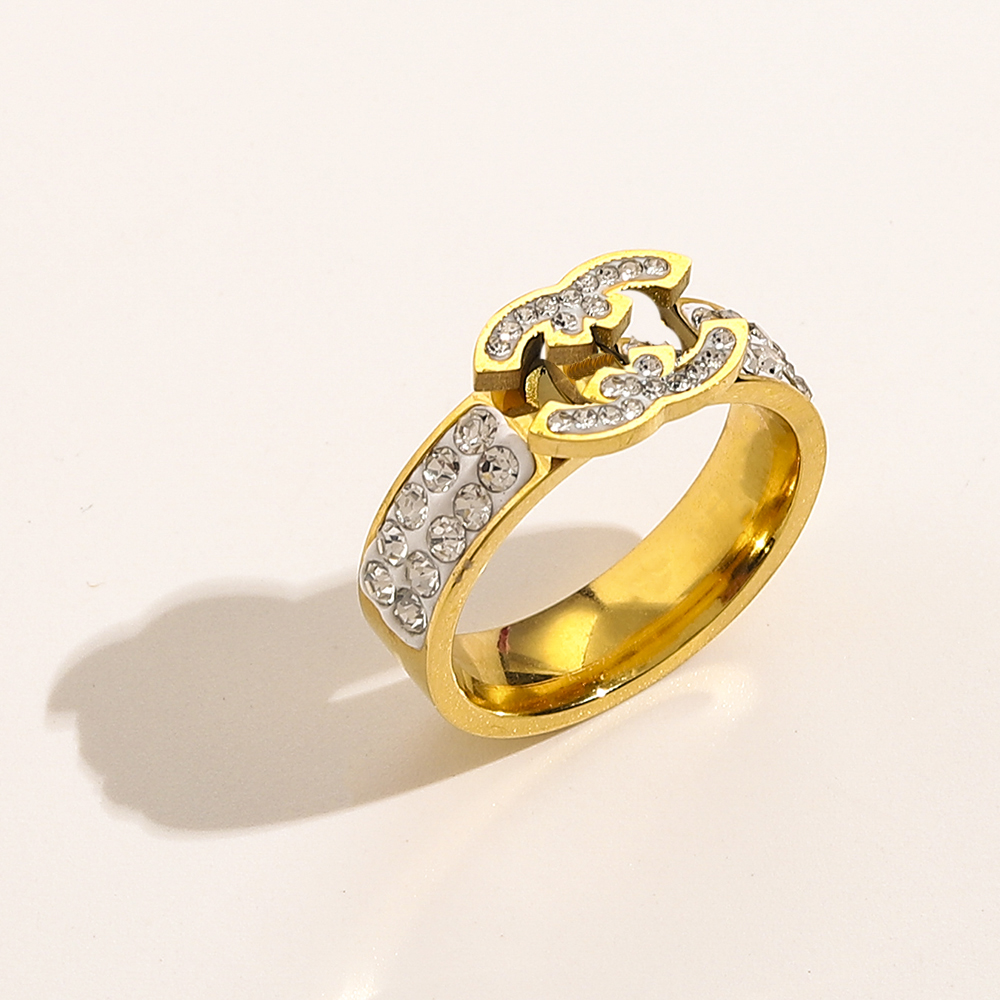Designer Ring 18k Gold Wedding Rings Women's Circle Love Diamond Ring Gift Luxury Fashion Jewelry Couple Family Accessories Party Birthday Multi Size With Box
Designer Ring 18k Gold Wedding Rings Women's Circle Love Diamond Ring Gift Luxury Fashion Jewelry Couple Family Accessories Party Birthday Multi Size With Box