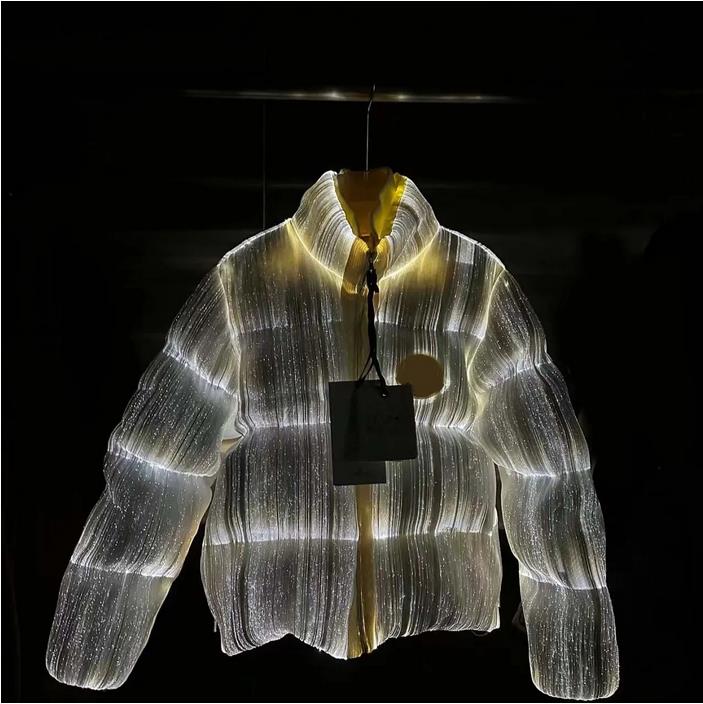 Luminous Down Jacket Men Women Maya Downs Classic Warm Winter Thick Coat Designer Parkas With Hooded Fashion Puffer Jackets Asian size
Luminous Down Jacket Men Women Maya Downs Classic Warm Winter Thick Coat Designer Parkas With Hooded Fashion Puffer Jackets Asian size