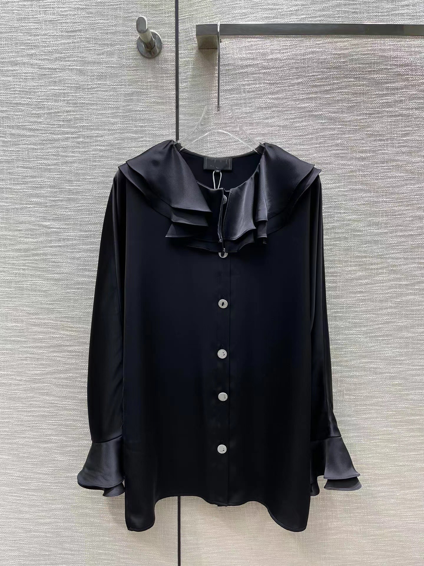 Milan Runway Shirts 2023 New Spring Summer Ruffled Long Sleeve Designer Blouses Brand Same Style Women' Shirts 1205-10, Picture color
Milan Runway Shirts 2023 New Spring Summer Ruffled Long Sleeve Designer Blouses Brand Same Style Women' Shirts 1205-10, Picture color