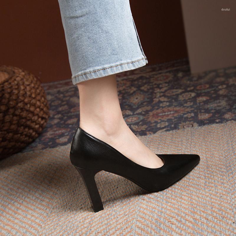 Dress Shoes Classics 9cm Square Heels Solf Leather Woman Pointed Toe Pumps Sapato Feminino Work Party Shallow Banquet High Heel, Black
Dress Shoes Classics 9cm Square Heels Solf Leather Woman Pointed Toe Pumps Sapato Feminino Work Party Shallow Banquet High Heel, Black