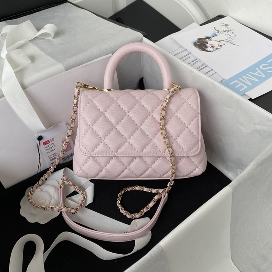 10A Mirror quality Grained Calfskin Flap Bag With Top Handle 19CM Luxury designer Cross Body Bags Chain Shoulder Handbag With Box C015
10A Mirror quality Grained Calfskin Flap Bag With Top Handle 19CM Luxury designer Cross Body Bags Chain Shoulder Handbag With Box C015