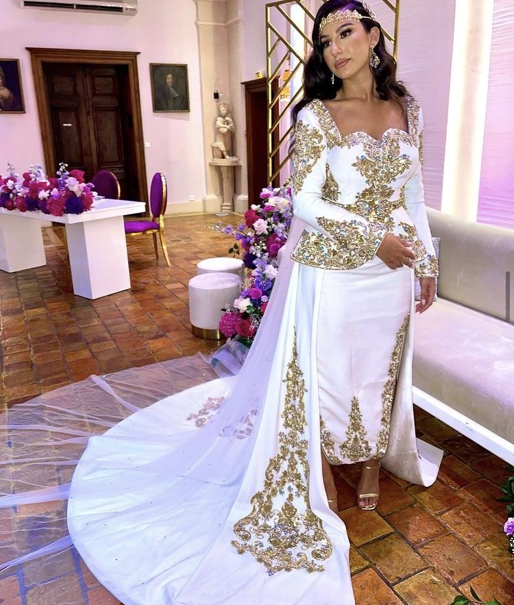 Luxury Morrocan White Wedding Dress With Overskirt Train Beaded Long Sleeve Arabic Dubai Bridal Gowns Women Robes De Mariage 2023 Elegant vestidos de 