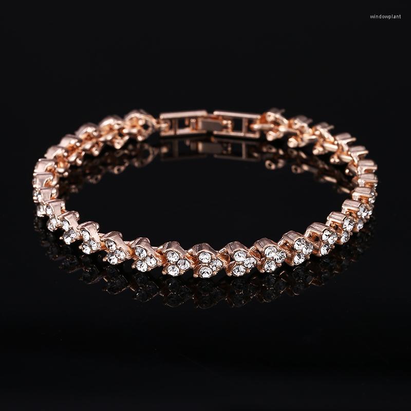 Link Bracelets L&H Luxury Women Rhinestone Female Fashion Simple Heart Boho Style High Quality Bangles For Gifts
Link Bracelets L&H Luxury Women Rhinestone Female Fashion Simple Heart Boho Style High Quality Bangles For Gifts
