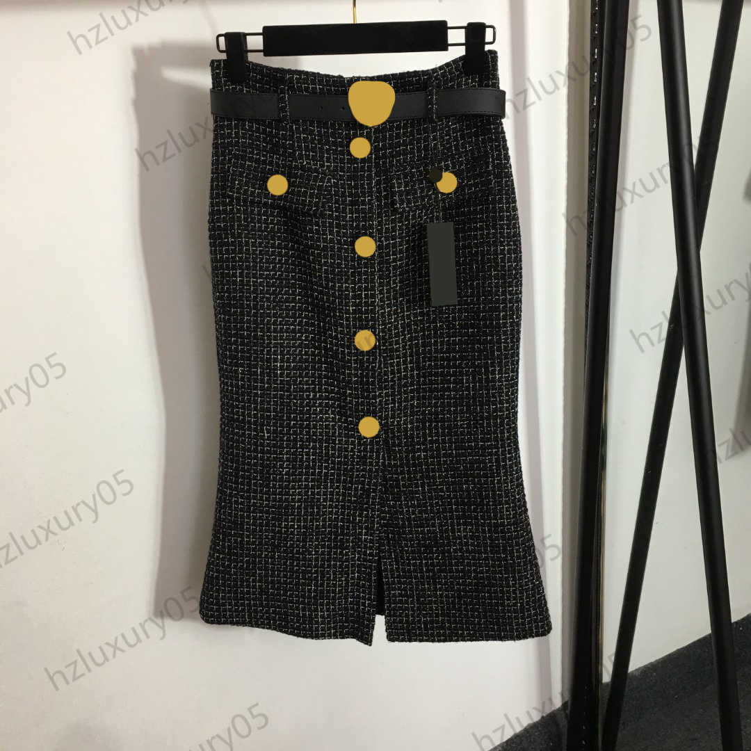 

Womens Skirts Custom Button Trim Metal Safety Buckle Belt Slim High Waist Skirt Bright Silk Blended Tweed Fabric Slimming Fish Tail Skirt Designer Women Clothes