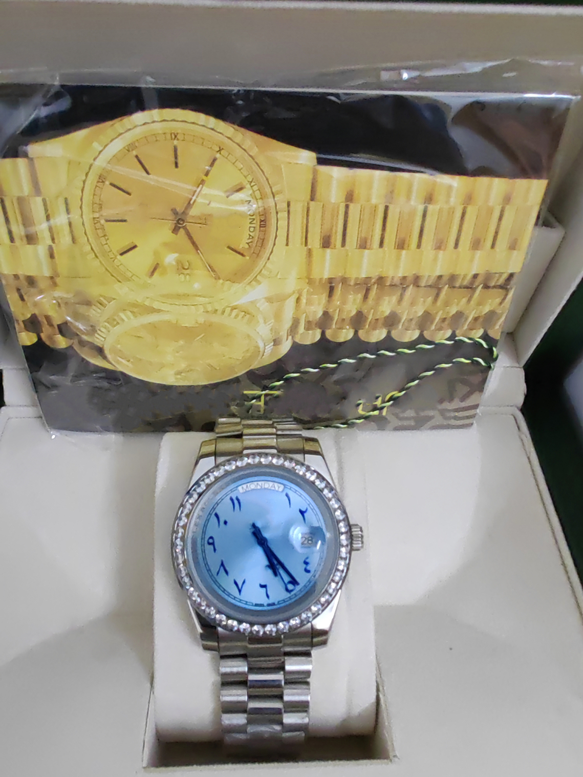 With original box Mens Watch 41mm Size Ref.228235 Daydate Automatic Mechanical Movement 18k blue Stainless steel Sapphire Glass High-Quality President Watches 904L, Style 5
With original box Mens Watch 41mm Size Ref.228235 Daydate Automatic Mechanical Movement 18k blue Stainless steel Sapphire Glass High-Quality President Watches 904L, Style 5