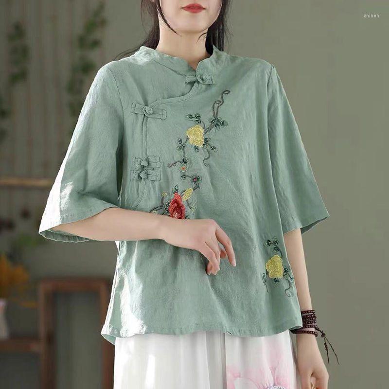 Women's Blouses Retro Embroidery Button Cotton And Linen Shirt Top Women's 2022 Summer Chinese Style Short-sleeved Pullover T-shirt, Khaki
Women's Blouses Retro Embroidery Button Cotton And Linen Shirt Top Women's 2022 Summer Chinese Style Short-sleeved Pullover T-shirt, Khaki