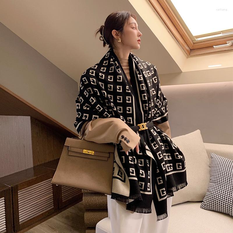 Scarves European And American Ladies Imitation Cashmere Scarf Geometric Printed Shawl Street Winter Woman
Scarves European And American Ladies Imitation Cashmere Scarf Geometric Printed Shawl Street Winter Woman