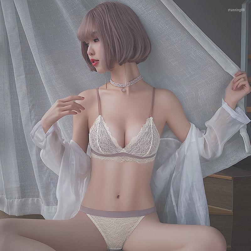 Bras Sets Women's Ultra-thin Sexy Lace Triangle Cup Bra Set Gathered In Japan And South Korea Without Rims Lingerie, Ink green set
Bras Sets Women's Ultra-thin Sexy Lace Triangle Cup Bra Set Gathered In Japan And South Korea Without Rims Lingerie, Ink green set