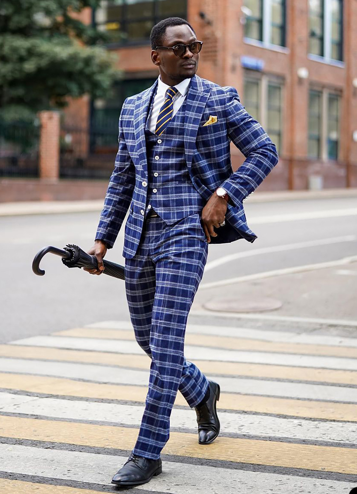 Classic Plaid Check Men Tuxedos 3 Pieces Plus Size Custom Made Handsome Wedding Suits For Business Formal Wear
