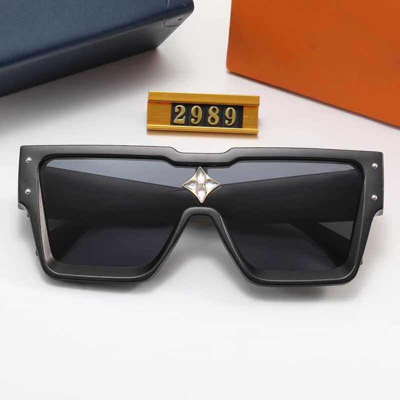 Hot Oversized Sunglasses Fashionable Cyclone Sunglass Mens Square Contour Frame Deep Bevel Gradient Lens Monogram Flower Nose Glasses with
Hot Oversized Sunglasses Fashionable Cyclone Sunglass Mens Square Contour Frame Deep Bevel Gradient Lens Monogram Flower Nose Glasses with