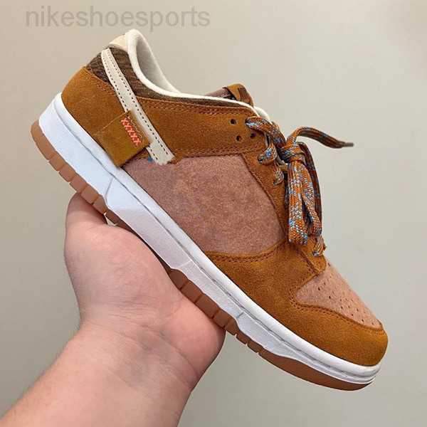 Dunks Low Teddy Bear Casual shoes Sneakers store DZ4583 200 With Men Women Sport Shoe wholesale
Dunks Low Teddy Bear Casual shoes Sneakers store DZ4583 200 With Men Women Sport Shoe wholesale