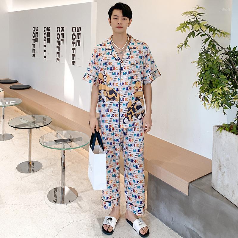 Men's Sleepwear Men's Comfortable Pajamas Spring And Summer Ice Silk Music Letter Lapel Short-sleeved Trousers Suit Thin Casual Home
Men's Sleepwear Men's Comfortable Pajamas Spring And Summer Ice Silk Music Letter Lapel Short-sleeved Trousers Suit Thin Casual Home