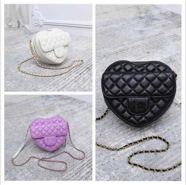 CC Bag Wallets France Designer Heart Love Style Bags Quilted Matelasse Chain Crossbody Shoulder Gold Hardware Mini Outdoor Sacoche Cute Cosm, Box
CC Bag Wallets France Designer Heart Love Style Bags Quilted Matelasse Chain Crossbody Shoulder Gold Hardware Mini Outdoor Sacoche Cute Cosm, Box