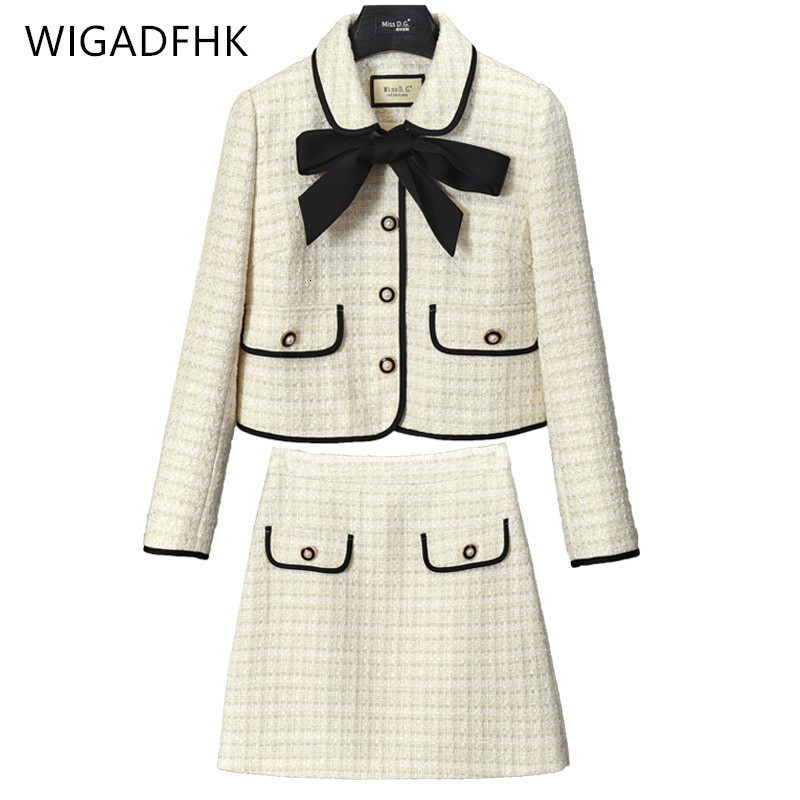 Two Piece Dress HighQuality Small Fragrant Tweed Suit Female Autumn Western Style Bow Tie Short Jacket Aline Skirt Elegant TwoPiece 221206, Beige
Two Piece Dress HighQuality Small Fragrant Tweed Suit Female Autumn Western Style Bow Tie Short Jacket Aline Skirt Elegant TwoPiece 221206, Beige