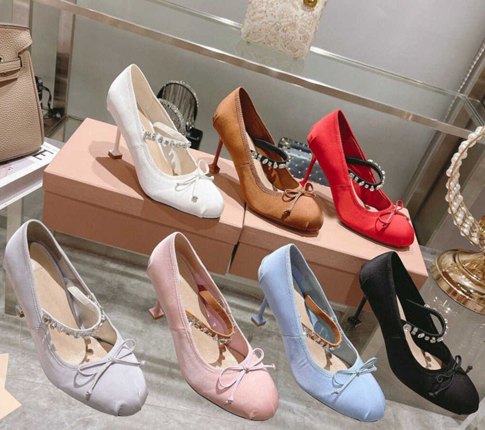 Brand Casual Shoes designer design 2022 summer Satin bowknot pleated round head fairy flat high heel ballet shoes 35, White rhineston
Brand Casual Shoes designer design 2022 summer Satin bowknot pleated round head fairy flat high heel ballet shoes 35, White rhineston