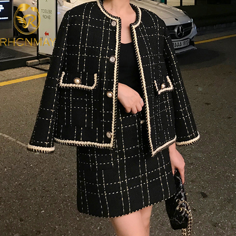 Two Piece Dress Autumn Elegant Black Plaid Woolen Tweed Jacket Coat Mini Skirt Set Office Women Outfits Tracksuit 221206
Two Piece Dress Autumn Elegant Black Plaid Woolen Tweed Jacket Coat Mini Skirt Set Office Women Outfits Tracksuit 221206